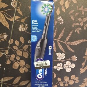 Oral-B Deep Clean Electric Toothbrush